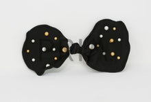 Load image into Gallery viewer, SCATTERED PEARLS BOW CLIP