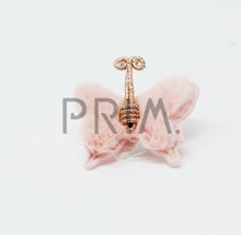 Load image into Gallery viewer, FUR BUTTERFLY CLIPS