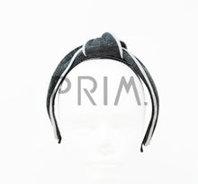 Load image into Gallery viewer, SCUBA KNOT WITH EDGING HEADBAND