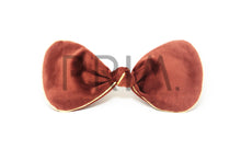 Load image into Gallery viewer, VELVET WITH METALLIC TRIM BOW CLIP