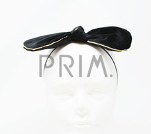 Load image into Gallery viewer, VELVET WITH METALLIC TRIM BOW BABY HEADBAND
