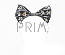 Load image into Gallery viewer, VELOUR BOW WITH METALLIC FLOWERS HEADBAND