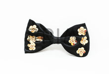 Load image into Gallery viewer, VELOUR BOW WITH METALLIC FLOWERS CLIP