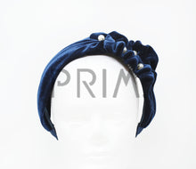 Load image into Gallery viewer, RUFFLED PEARL VELVET HEADBAND