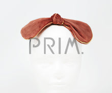 Load image into Gallery viewer, VELVET WITH METALLIC TRIM BOW BABY HEADBAND