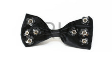 Load image into Gallery viewer, VELOUR BOW WITH METALLIC FLOWERS CLIP