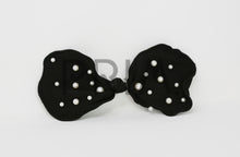 Load image into Gallery viewer, SCATTERED PEARLS BOW CLIP