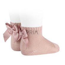 Load image into Gallery viewer, MOSS STITCH SOCK WITH BOW