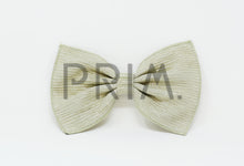 Load image into Gallery viewer, RIBBED SHIMMER BOW CLIP