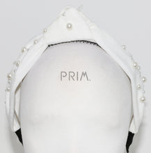 Load image into Gallery viewer, VELVET KNOT PEARLS HEADBAND