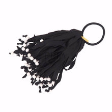 Load image into Gallery viewer, HEIRLOOMS STRINGY BOW PEARLS PONY HOLDER