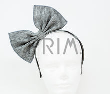 Load image into Gallery viewer, RIBBED SHIMMER BOW HEADBAND