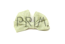 Load image into Gallery viewer, BURLAP STANDING BOW CLIP