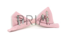 Load image into Gallery viewer, DOLL CHARMS BOW CLIP