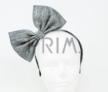 Load image into Gallery viewer, RIBBED SHIMMER BOW HEADBAND