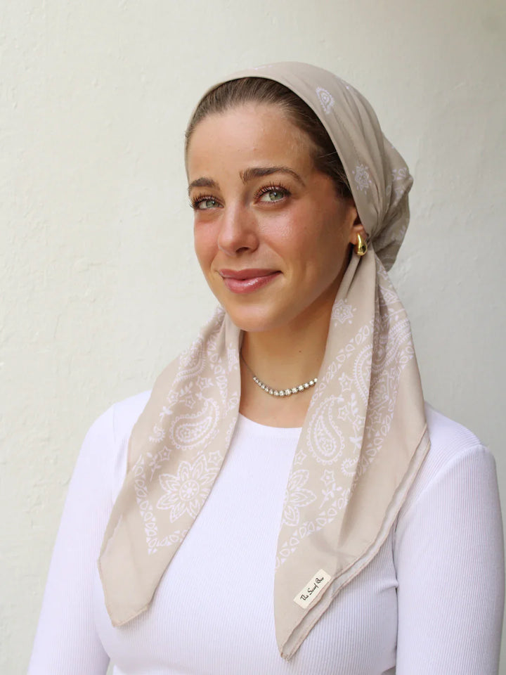 headscarf short pretied paisley