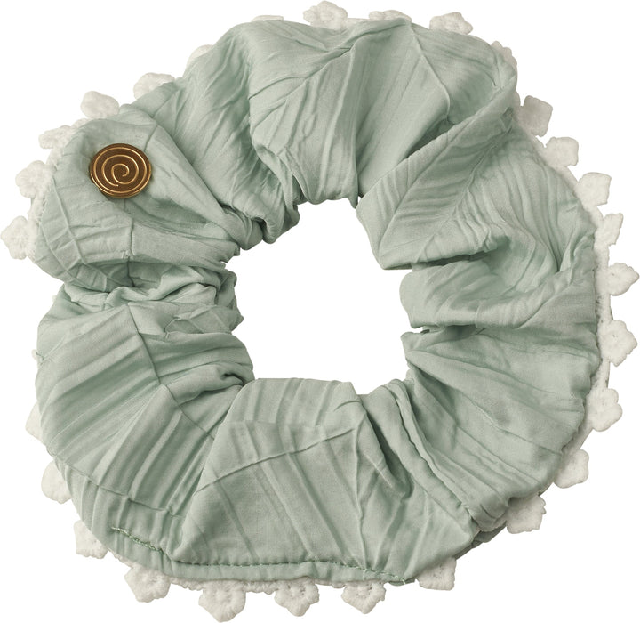 pony scrunchie textured