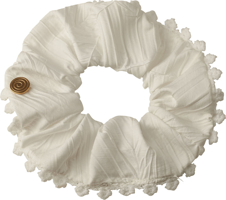 pony scrunchie textured