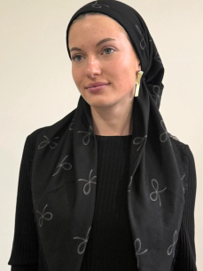 headscarf closed bow