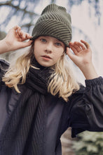 Load image into Gallery viewer, ZUBII DIAGONAL RIBBED CUFF BEANIE

