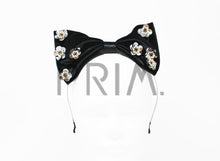 Load image into Gallery viewer, VELOUR BOW WITH METALLIC FLOWERS HEADBAND
