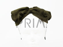 Load image into Gallery viewer, RIBBED KNIT ROLLED BOW WITH EDGING HEADBAND
