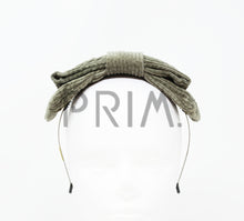 Load image into Gallery viewer, CORDUROY WIRE BOW HEADBAND
