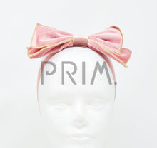 Load image into Gallery viewer, METALLIC EDGED VELVET POP UP BOW BABY BAND
