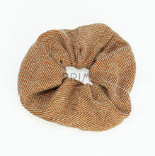 Load image into Gallery viewer, DACEE HEATHERED KNIT SCRUNCHY
