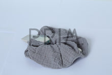 Load image into Gallery viewer, MUSLIN SCRUNCHY
