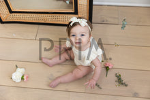 Load image into Gallery viewer, ARABELLE MINI FLORAL BABY BAND
