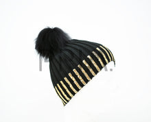 Load image into Gallery viewer, FOIL RIB POM POM HAT
