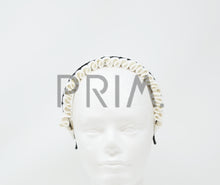 Load image into Gallery viewer, WOOL RUFFLE WITH VELVET RIBBON HEADBAND
