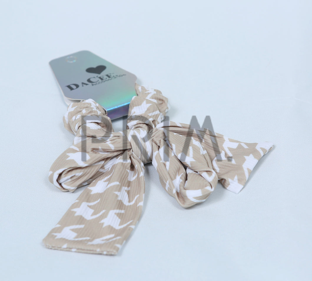DACEE HOUNDSTOOTH BOW SCRUNCHY WITH TAILS