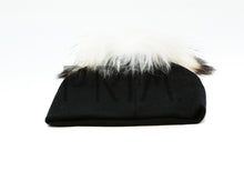 Load image into Gallery viewer, POM POM CUFF HAT
