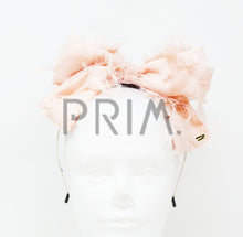 Load image into Gallery viewer, THREAD BOW HEADBAND
