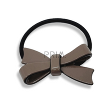 Load image into Gallery viewer, SOLID BOW ACETATE PONYTAIL
