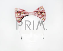 Load image into Gallery viewer, VELOUR BOW WITH METALLIC FLOWERS HEADBAND
