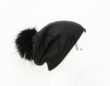 Load image into Gallery viewer, BEANIE WITH LUREX POM POM
