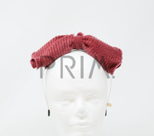 Load image into Gallery viewer, RIBBED KNIT ROLLED BOW WITH EDGING HEADBAND
