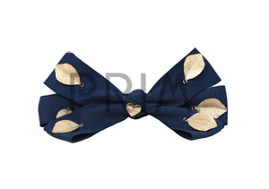 BOW WITH METAL LEAVES CLIP