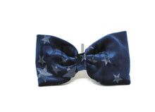 Load image into Gallery viewer, VELVET STAR BOW CLIP

