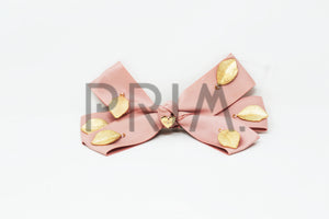 BOW WITH METAL LEAVES CLIP