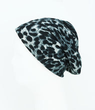 Load image into Gallery viewer, DACEE LARGE SWEATER LEOPARD BEANIE
